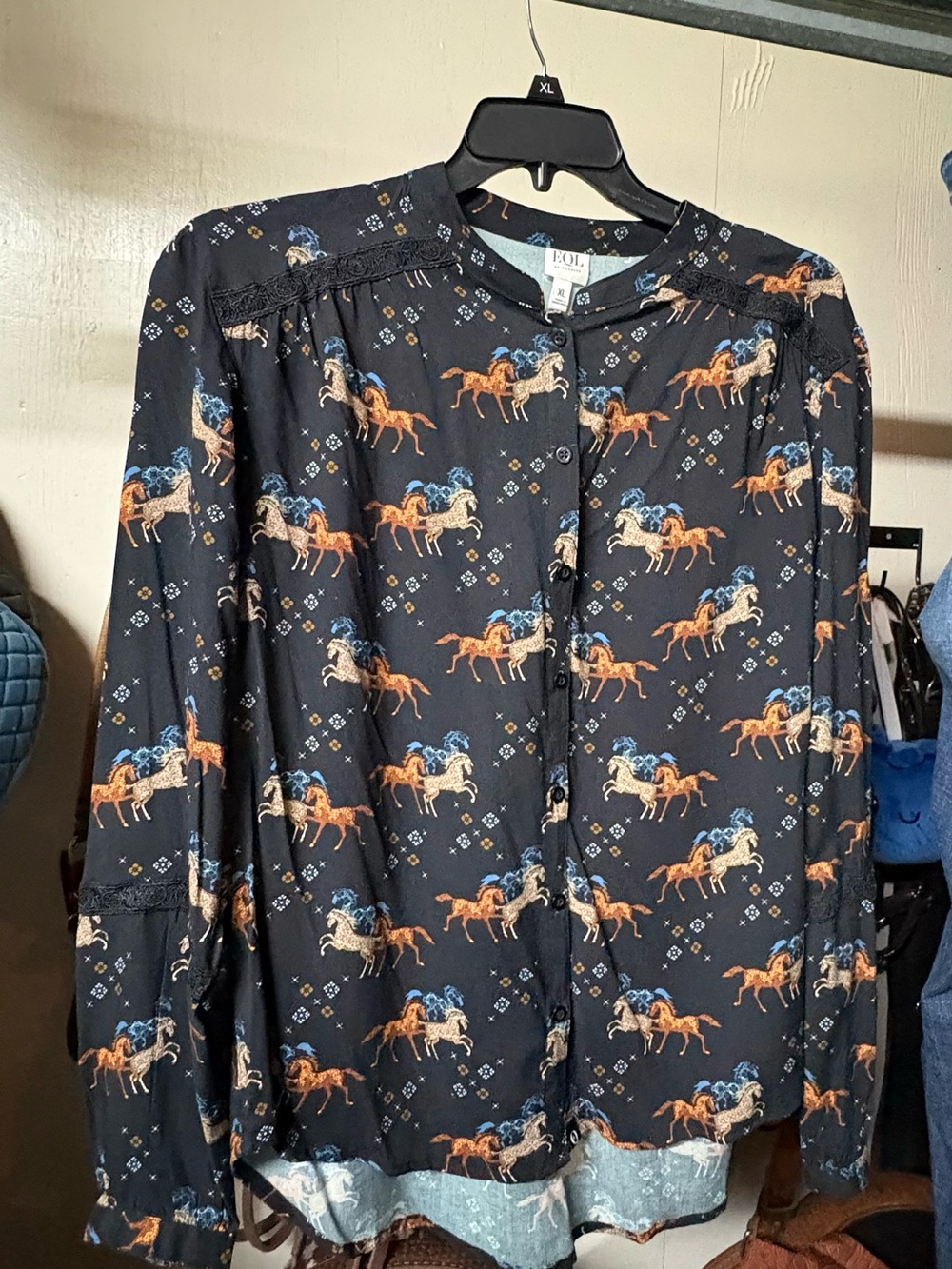 EQL Kerrits womens horse print blouse XL